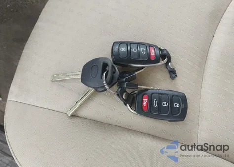 2009 Kia Borrego Lx V6 z USA, uszkodzony, nr VIN KNDJH741585009672